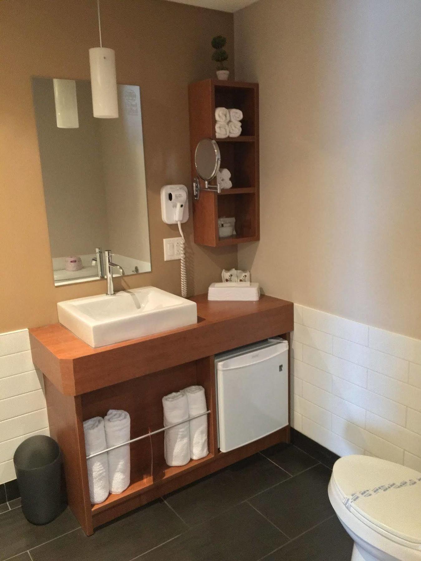 Hotel Du Fjord Chicoutimi エクステリア 写真